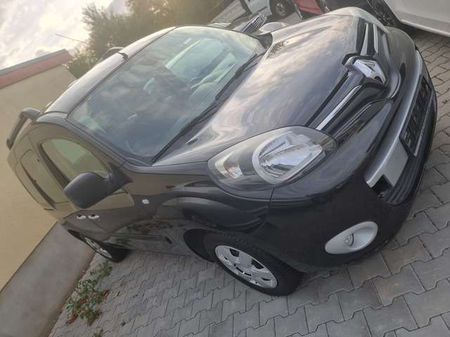 Renault Kangoo 91.500 km 12.998 &euro; Dessau-Roßlau 06847