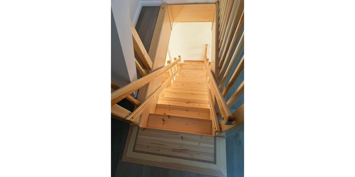 Dachgeschoßwohnung Berlin Steglitz-Zehlendorf - 2 Zimmer, 80 m&sup2;, 1.512&euro; | Angebot:25510565