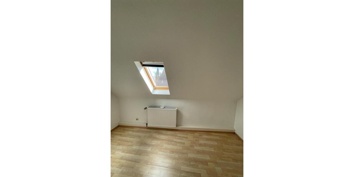 Dachgeschoßwohnung Frankfurt am Main Ost - 3 Zimmer, 60 m&sup2;, 1.240&euro; | Angebot:26656471