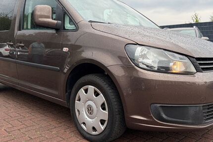 VW Caddy 199.121 km 5.885 &euro; Delmenhorst 27755
