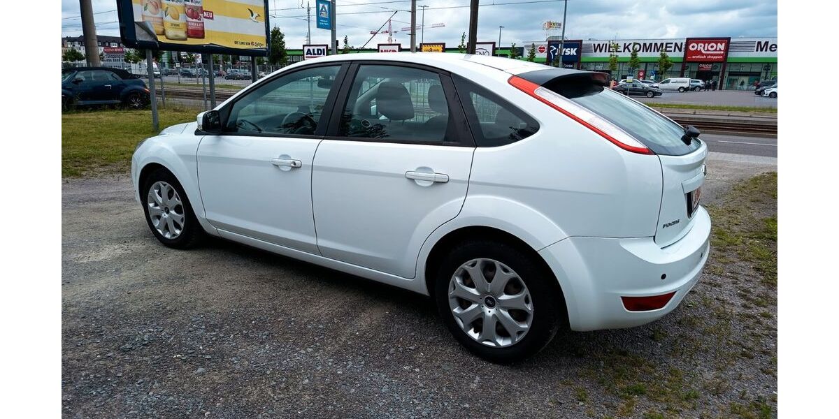 Ford Focus 108.600 km 2.950 &euro; Chemnitz 09111