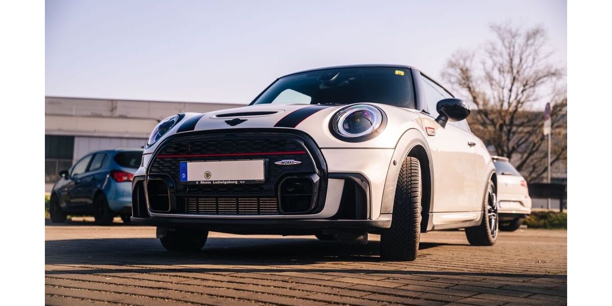 Mini John Cooper Works Coupé 25.841 km 27.900 &euro; Besigheim 74354