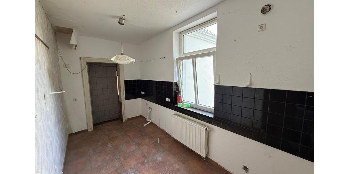 Einfamilienhaus Nordenham - 11 Zimmer, 189 m&sup2;, 199.000&euro; | Angebot:27096175