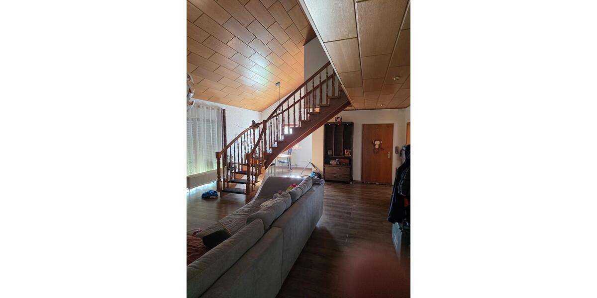 Einfamilienhaus Borken (Hessen) - 5 Zimmer, 122 m&sup2;, 400.000&euro; | Angebot:26578045