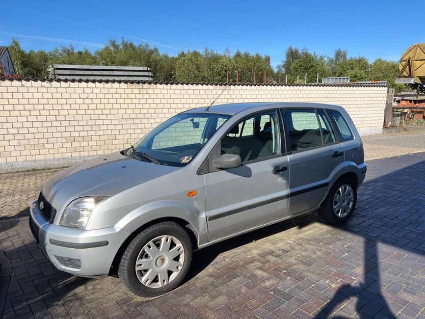 Ford Fusion 175.600 km 777 € Neuenkirchen 28790