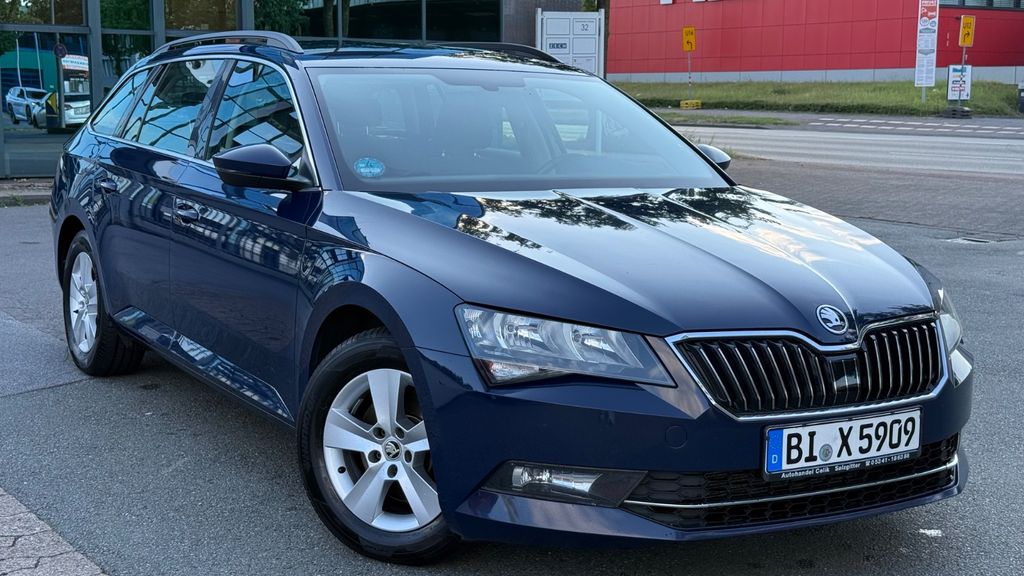 Skoda Superb 241.000 km 10.590 &euro; Bielefeld 33616