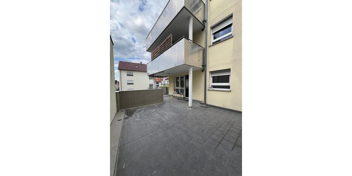 Etagenwohnung Esslingen am Neckar Pliensauvorstadt - 2 Zimmer, 65 m&sup2;, 1.250&euro; | Angebot:25409179