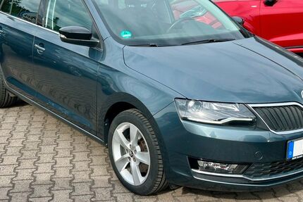 Skoda Rapid 64.300 km 12.695 &euro; Wasungen 98634