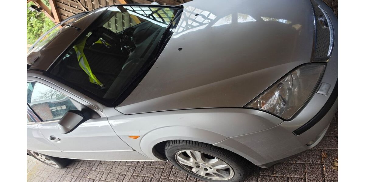 Ford Mondeo 204.000 km 1.299 &euro; Geestland 27607