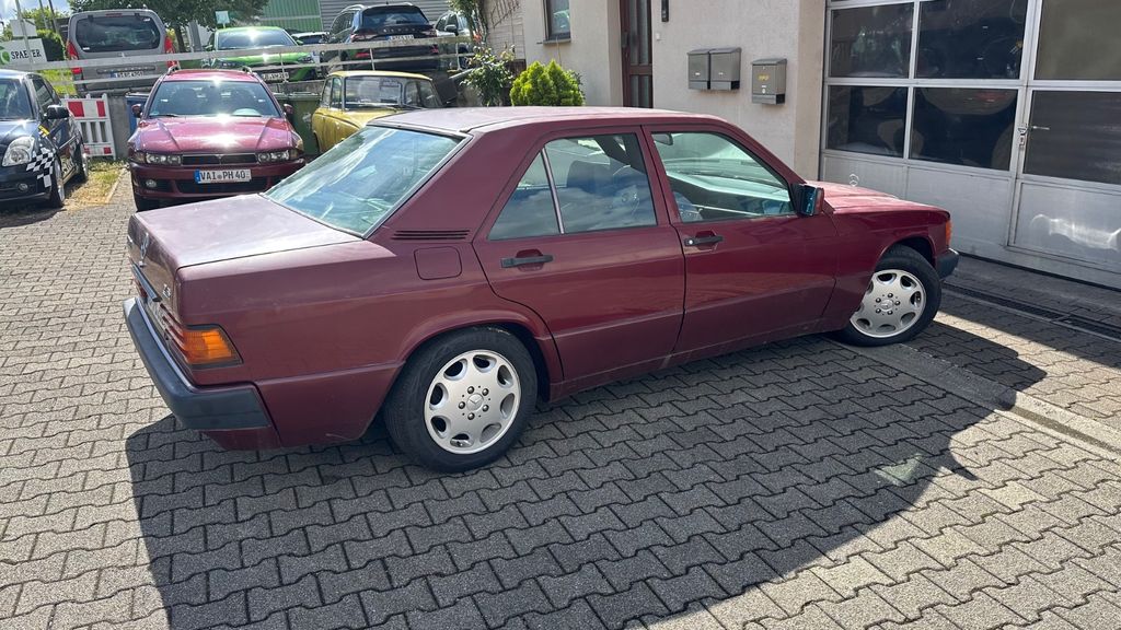Mercedes-Benz 190 134.000 km 5.999 &euro; Bietigheim-Bissingen 74321