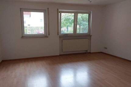 Ruhige und helle 2 Zimmerwohnung mit Stellplatz in Zentrumsnähe 2 zimmer