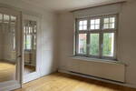 AltbauWohnung in ruhiger Zentrumslage - Gartenmitbenutzung, Stellplatz