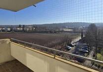 Lichtdurchflutete 2 Zimmer-Wohnung mit Weitblick, Aufzug und Tiefgaragen-Stellplatz!
