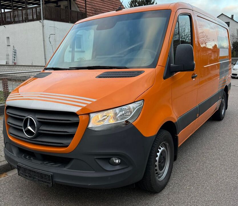 Mercedes-Benz Sprinter 217.296 km 15.900 € Karlsruhe 76149