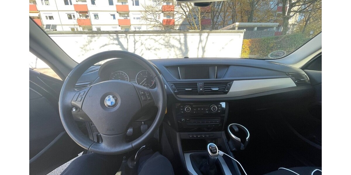 BMW X1 150.000 km 8.100 € München 80313