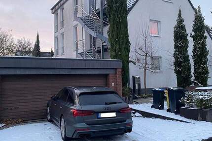 PERFEKTES INVESTMENT: MFH MIT GROßER GARAGE IN D-UNTERRATH zimmer