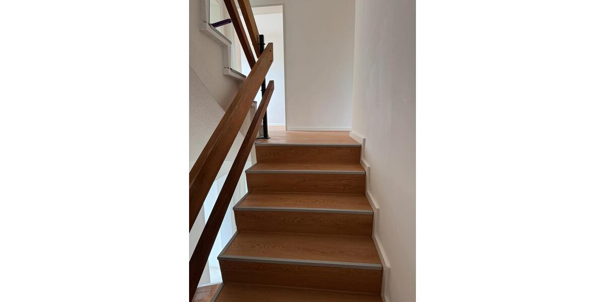 Reihenhaus Lengede - 6 Zimmer, 130 m&sup2;, 330.000&euro; | Angebot:26797573