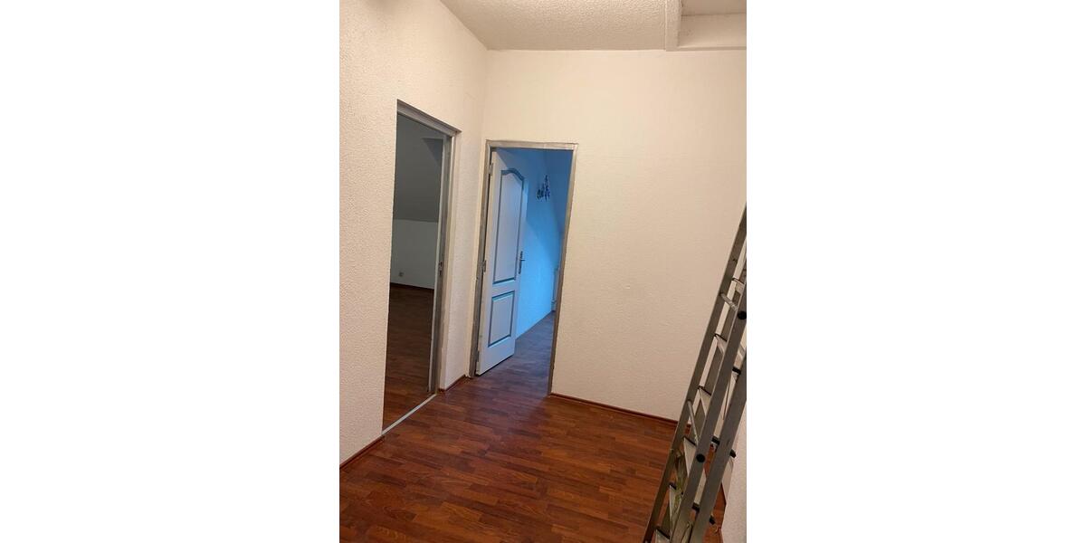 Dachgeschoßwohnung Sulzbach (Saar) - 2 Zimmer, 70 m&sup2;, 700&euro; | Angebot:26412260