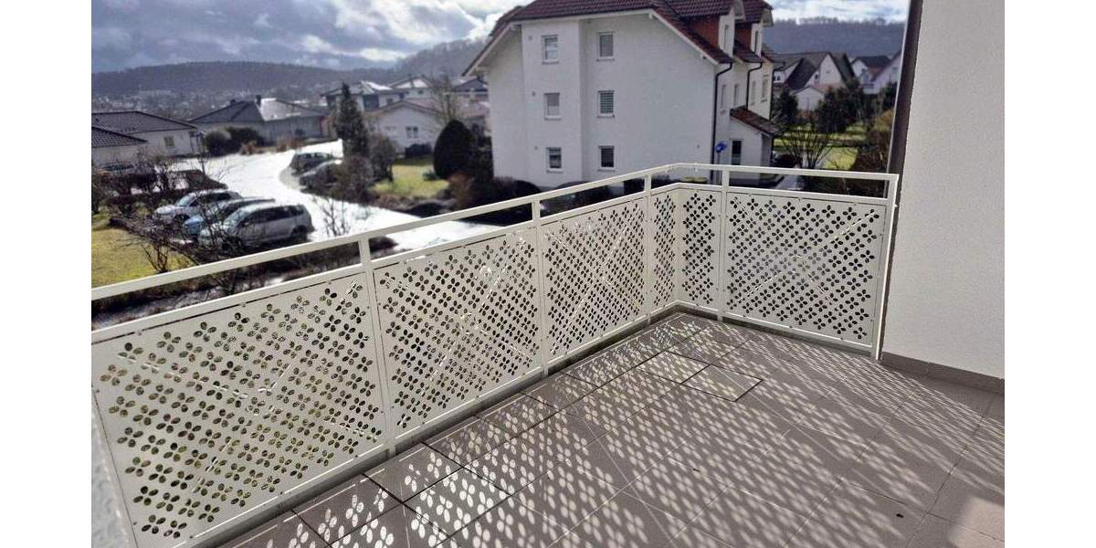 Etagenwohnung Hildburghausen Häselrieth - 3 Zimmer, 87 m&sup2;, 163.000&euro; | Angebot:25821369