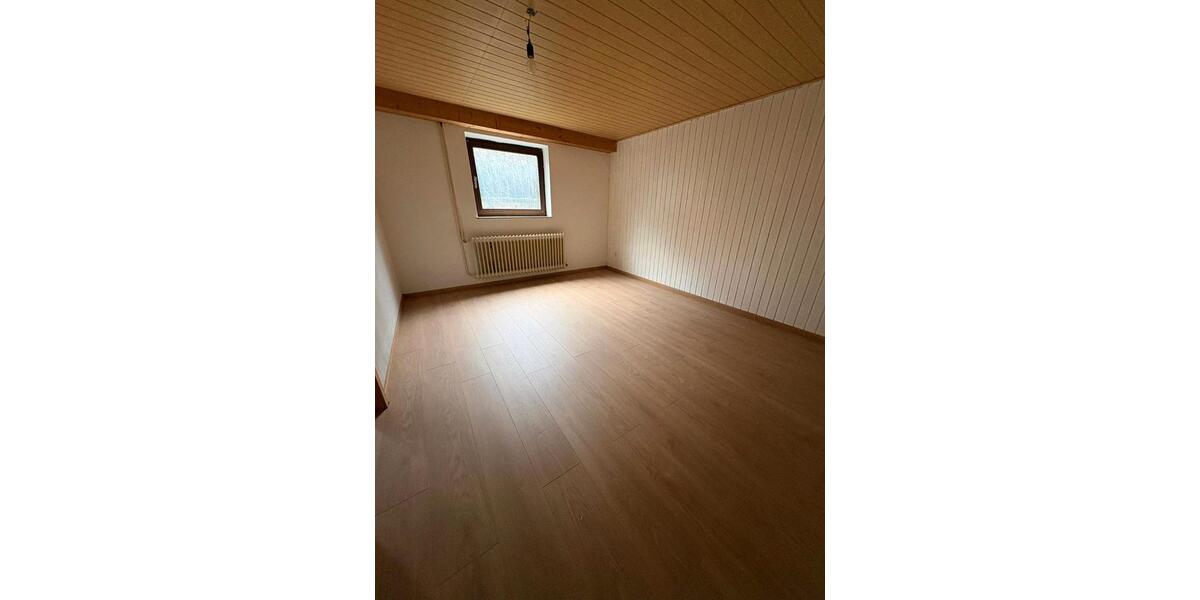Bungalow Eckental - 3 Zimmer, 75 m&sup2;, 1.500&euro; | Angebot:25204848