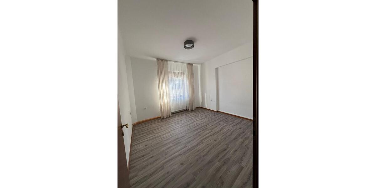 Etagenwohnung Rüdesheim am Rhein - 3 Zimmer, 90 m&sup2;, 950&euro; | Angebot:25962811