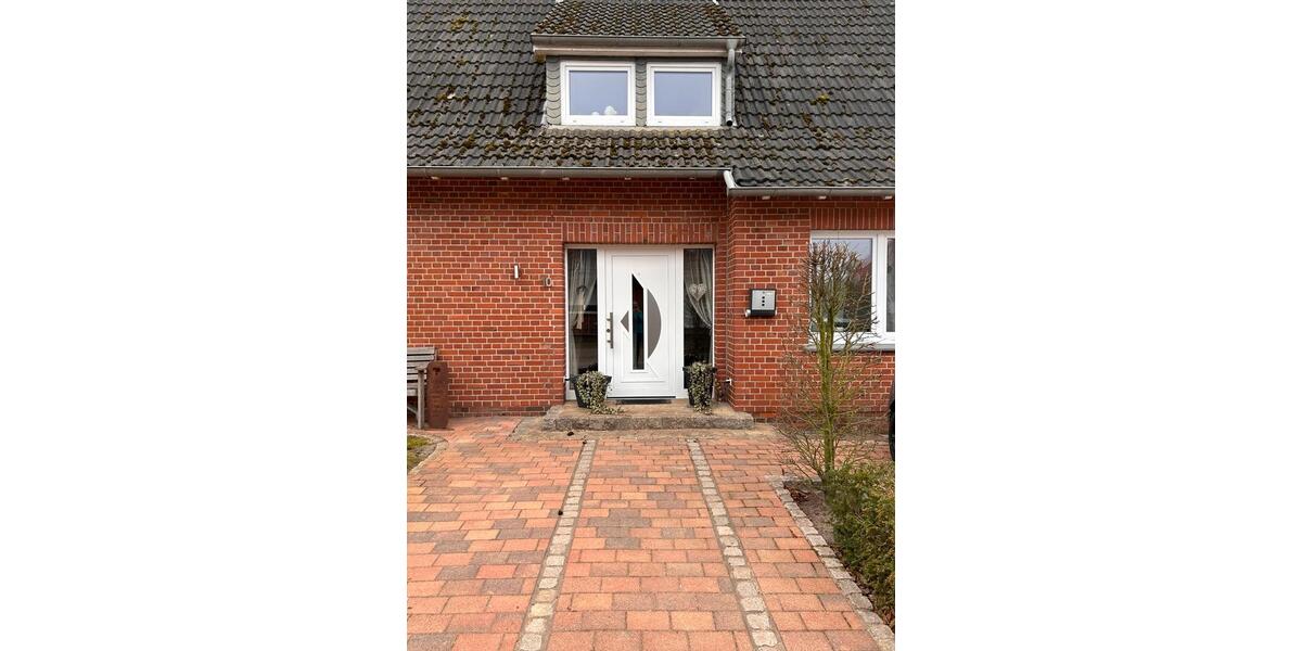 Großzügiges Einfamilienhaus (ca. 160qm) 8 zimmer