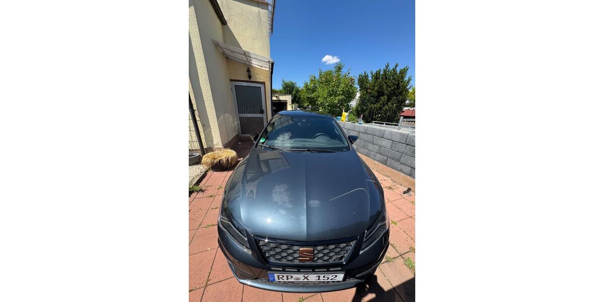 Seat Leon 89.500 km 21.990 &euro; Schifferstadt 67105