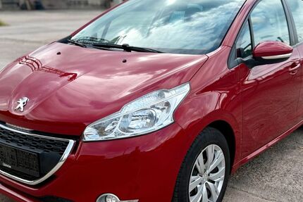 Peugeot 208 76.589 km 5.490 € Weimar 99427