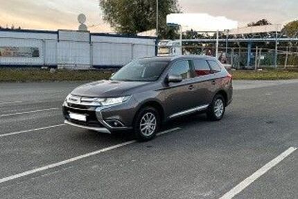 Mitsubishi Outlander 102.000 km 17.999 &euro; Hamburg 20537