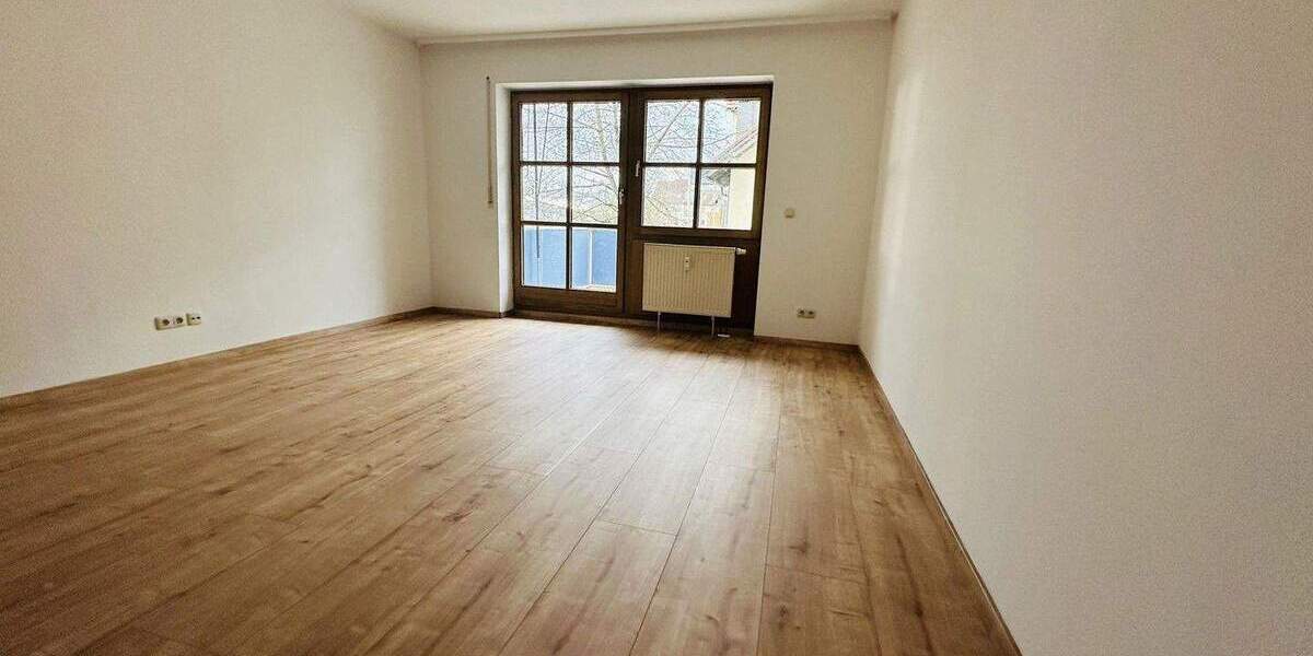 2 Zimmer Wohnung, ETW, Erstbezug nach Renovierung, provisionsfrei, 1. OG 2 zimmer