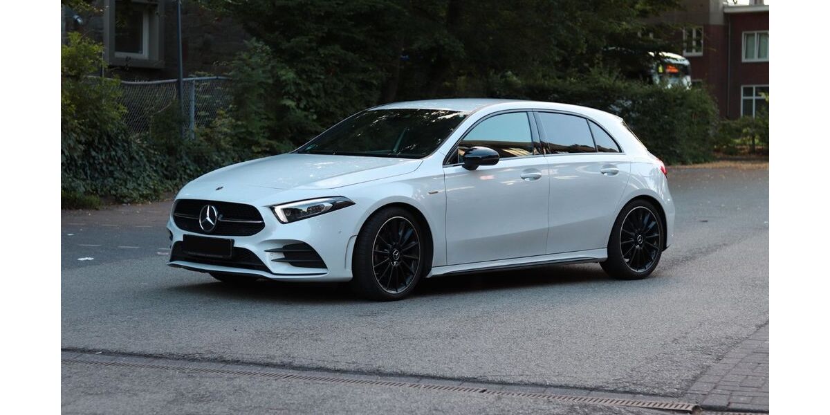 Mercedes-Benz A 200 48.900 km 26.490 &euro; Fröndenberg 58730