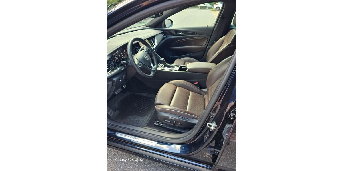 Opel Insignia 18.775 km 15.950 &euro; Wandsbek - Gartenstadt 22047