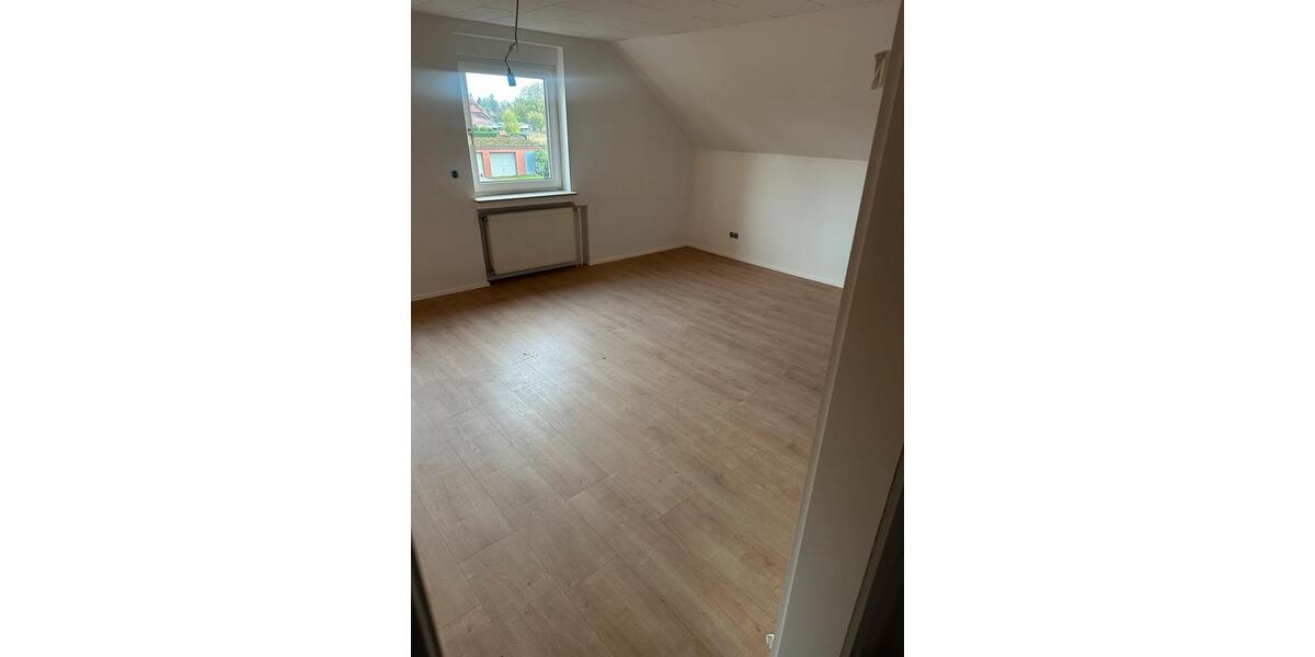Kernsaniertes Einfamilienhaus 180m2 Rodewald Haus mieten 6 zimmer