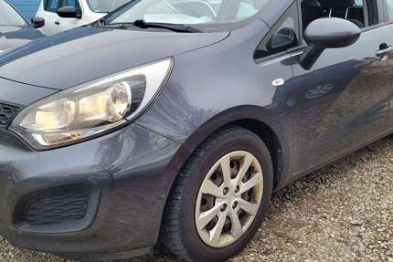 Kia Rio 83.000 km 5.790 &euro; Landshut 84030