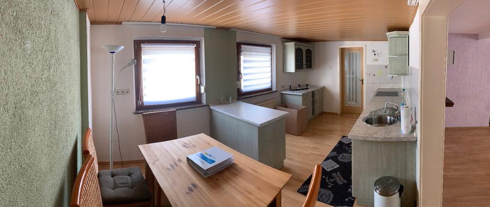 Reihenhaus Werdau - 9 Zimmer, 180 m&sup2;, 89.000&euro; | Angebot:25900449