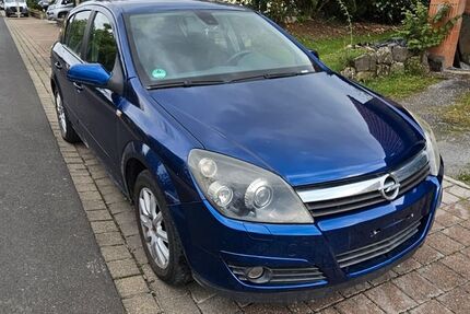 Opel Astra 198.000 km 550 € Strahlungen 97618