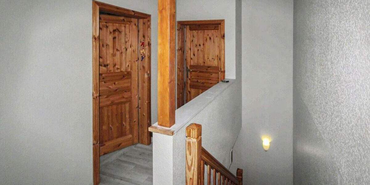 Exklusive Gewerbe- und Wohnimmobilie in Kappeln: Wohnen und Arbeiten in Perfektion 8 zimmer