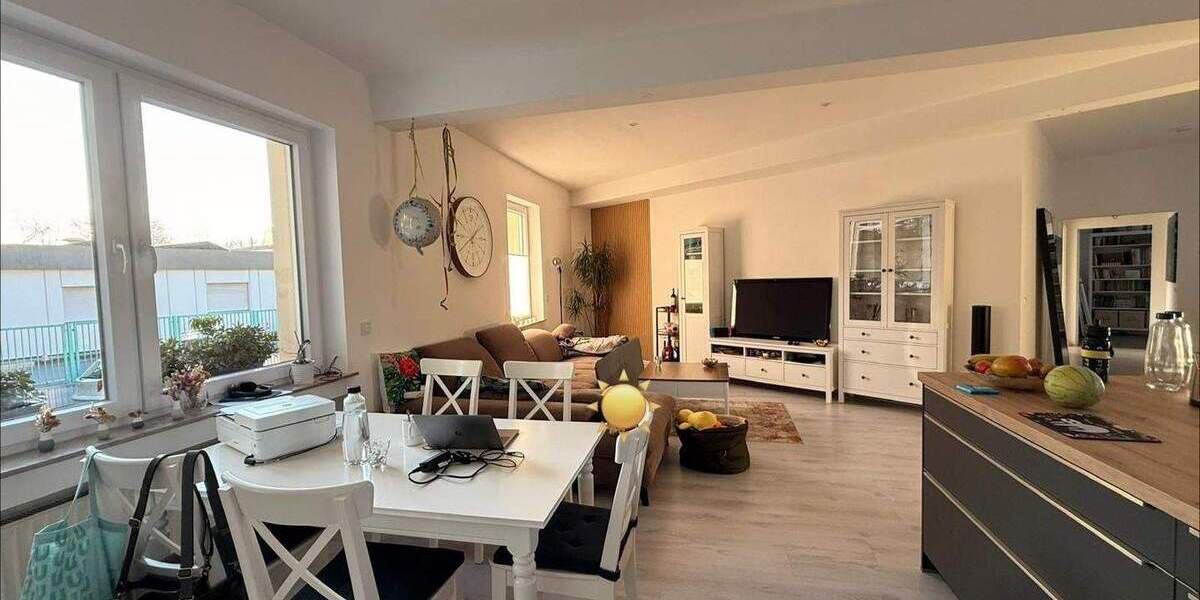 Etagenwohnung Essen Rüttenscheid - 3 Zimmer, 136 m&sup2;, 1.088&euro; | Angebot:25385697