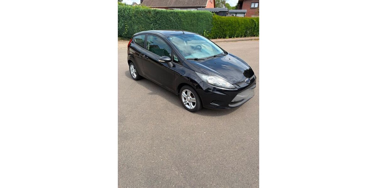 Ford Fiesta 175.974 km 2.200 &euro; Wakendorf 24558