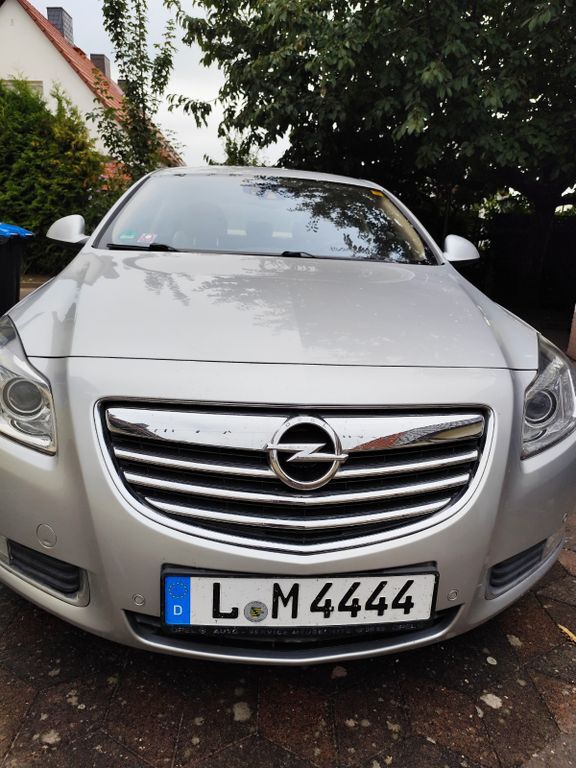 Opel Insignia 123.000 km 5.799 € Seegebiet Mansfelder Land 06317