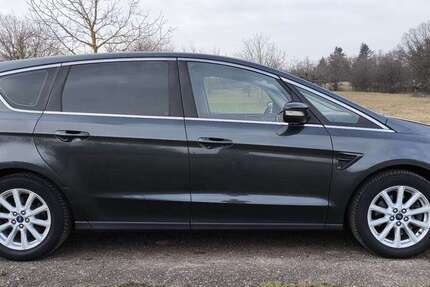 Ford S-Max 218.325 km 8.900 &euro; Pforzheim, Stadt 75173
