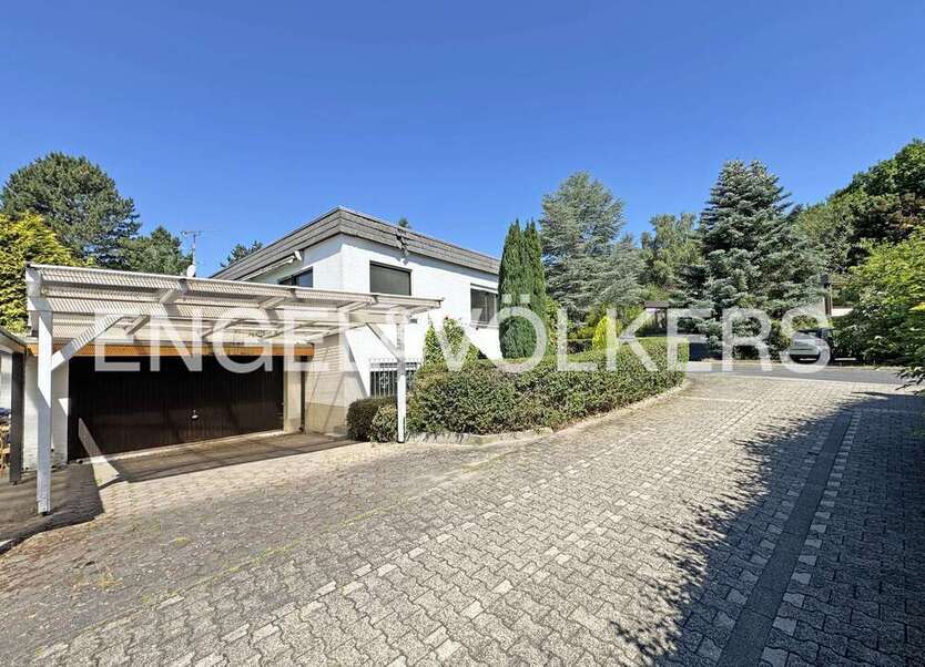 Haus zum Kaufen in Usingen 449.000 € 235 m²
