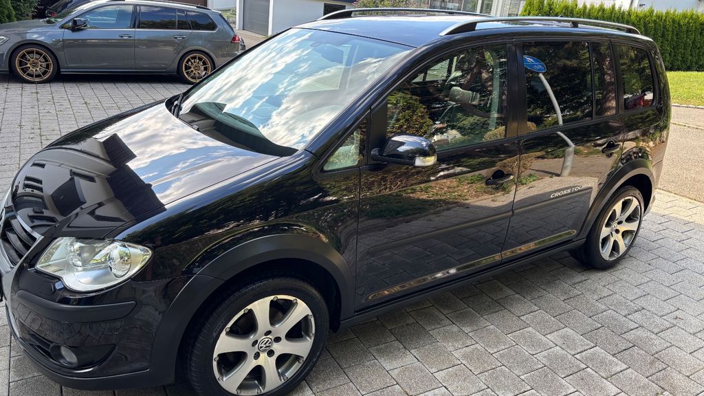 VW Touran 194.000 km 6.300 &euro; Tuttlingen 78532