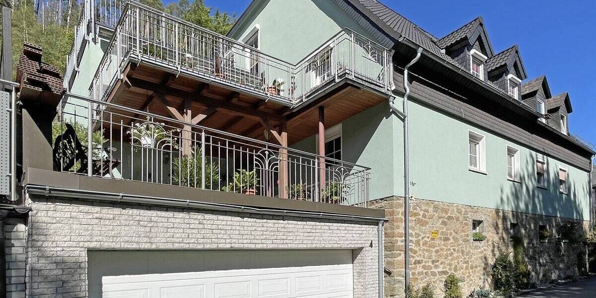 Doppelhaushälfte Ludwigsstadt - 8 Zimmer, 180 m&sup2;, 179.000&euro; | Angebot:25746561