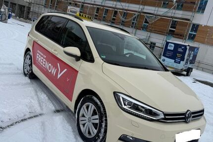 VW Touran 84.000 km 19.950 &euro; Hamburg 20537
