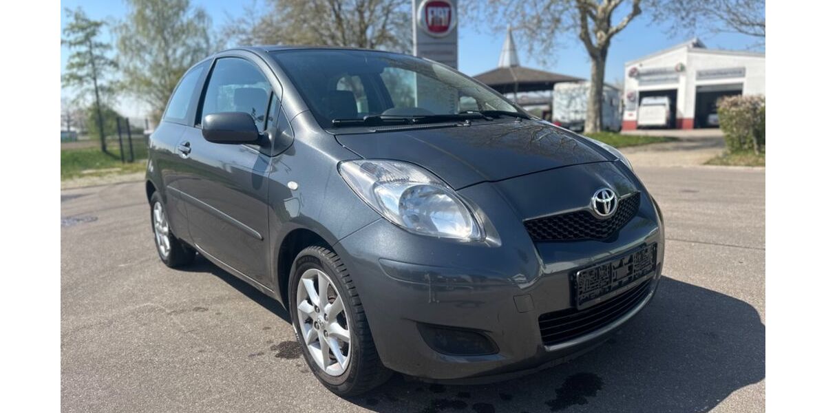 Toyota Yaris 108.300 km 2.999 € Bühl 77815