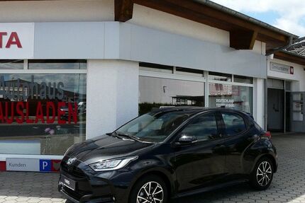 Toyota Yaris 6.000 km 23.990 &euro; Cham 93413