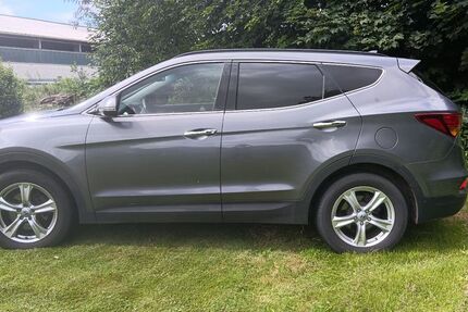 Hyundai SANTA FE 187.000 km 14.200 &euro; Owschlag 24811