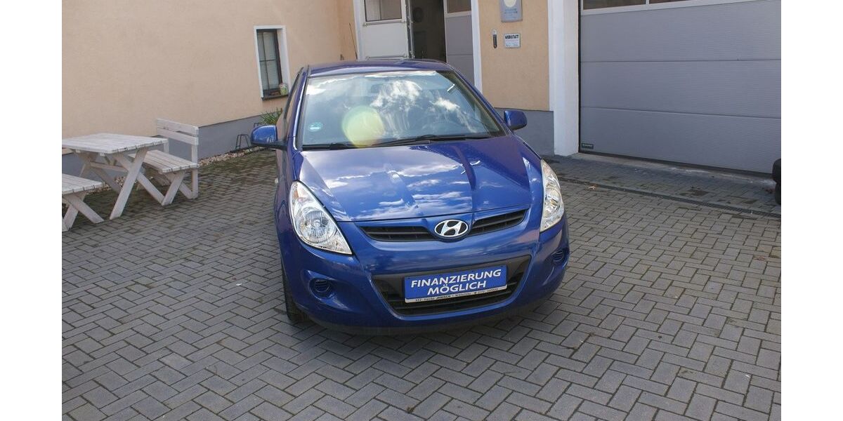 Hyundai i20 66.650 km 4.695 &euro; Mockrehna 04862