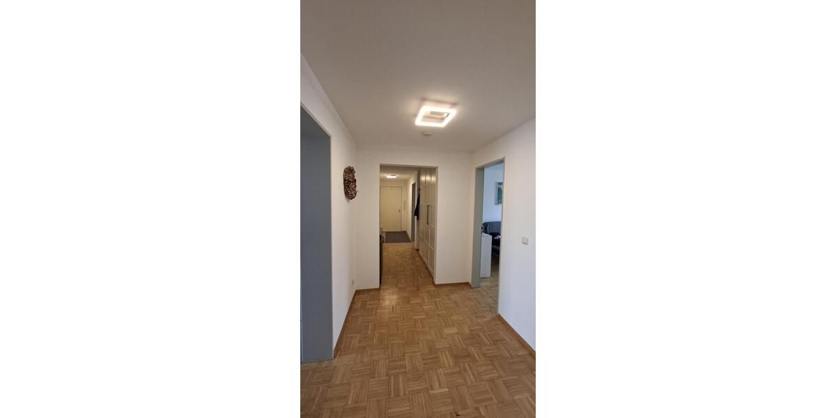 Etagenwohnung Gilching - 3.5 Zimmer, 79 m&sup2;, 1.700&euro; | Angebot:26681357
